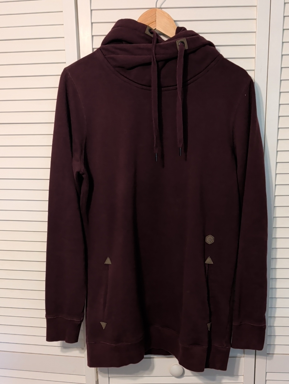 Volcom Maroon Cowl Neck Tunic Length Hooded Pullover Sweatshirt